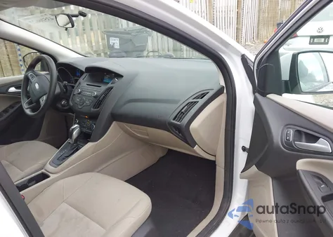 2015 Ford Focus Se z USA, uszkodzony, nr VIN 1FADP3K23FL351219